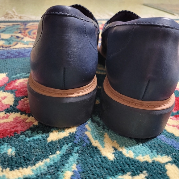 Clarks Westlynn Bella Loafer - Picture 5 of 9